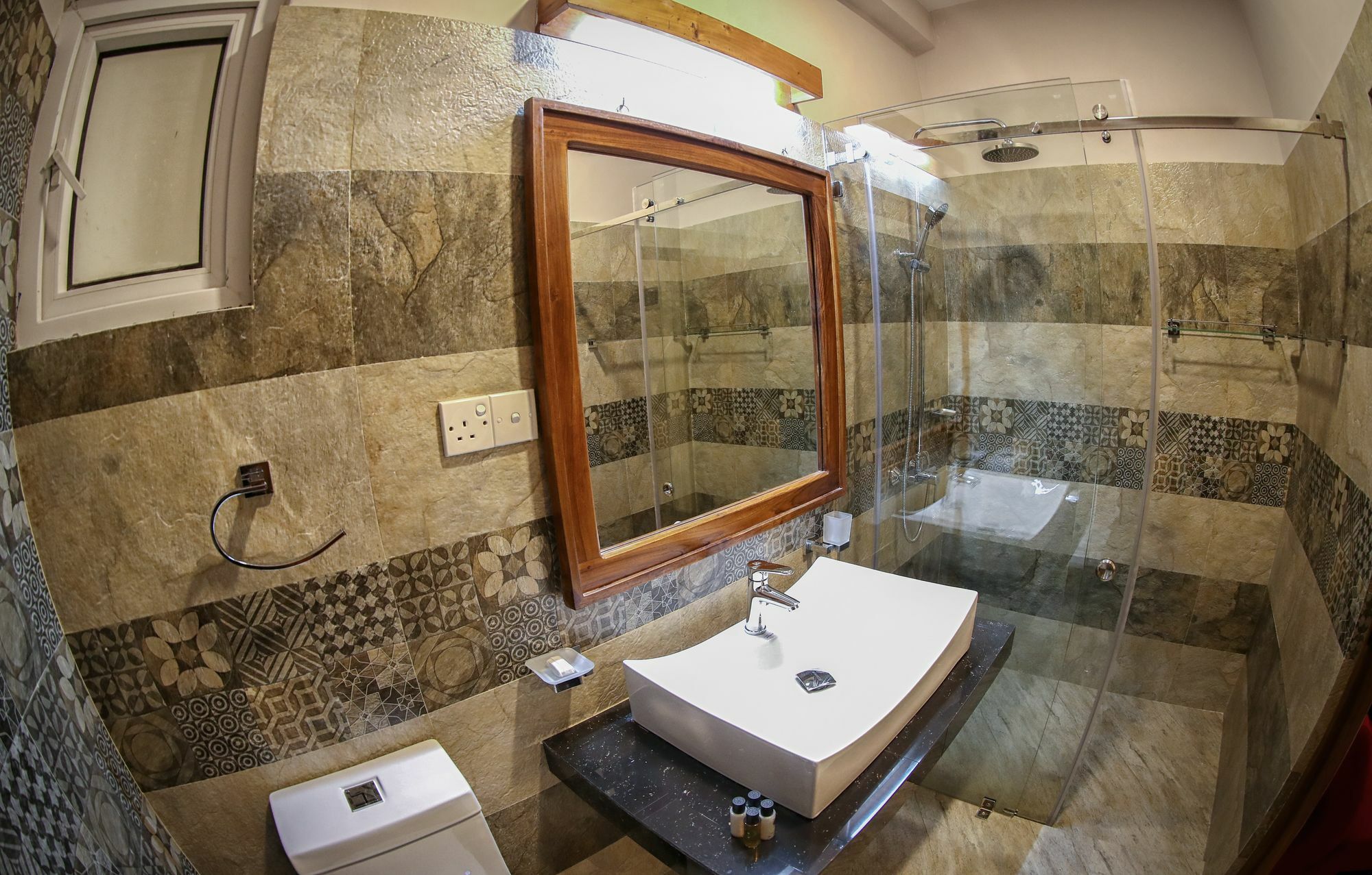 Vendol Maliga Edge Hotel Kandy Eksteriør billede